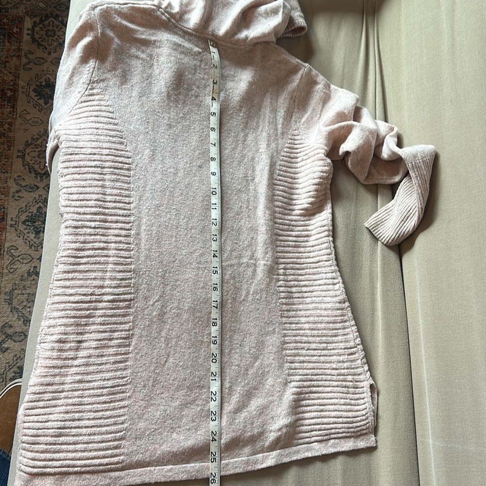 Sweater - Picture 8 of 9